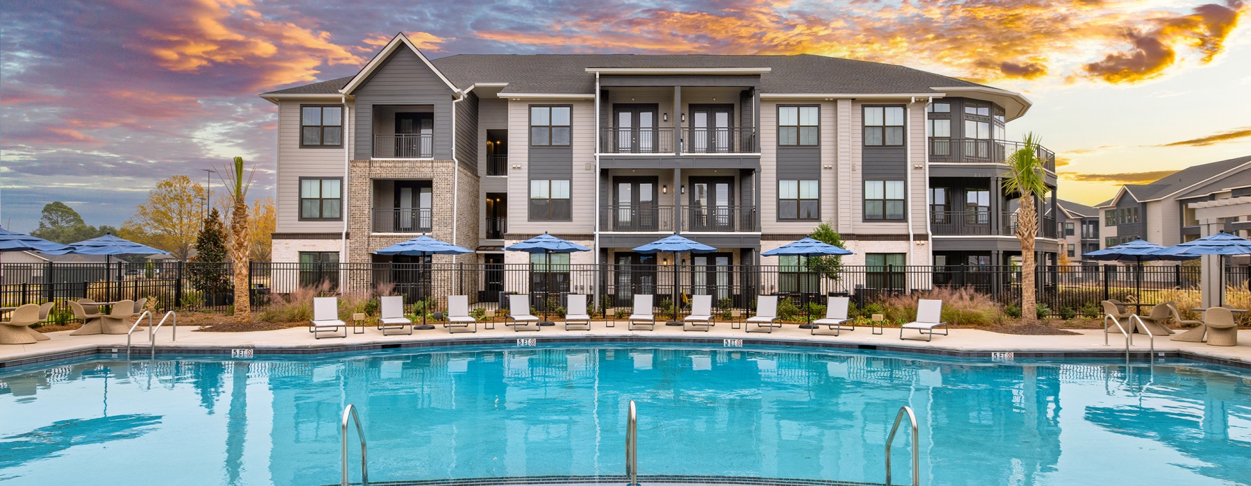 Resort-Style Pool & Sun Deck
